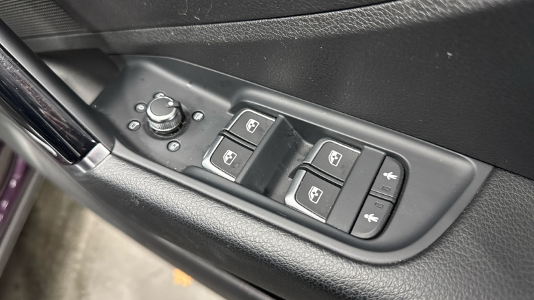 Audi Q2 40 TFSI Quattro Black Edition 5dr S Tronic Petrol Estate